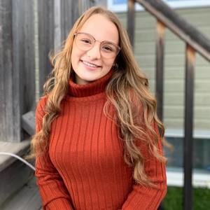 Meet your Posher, Lea